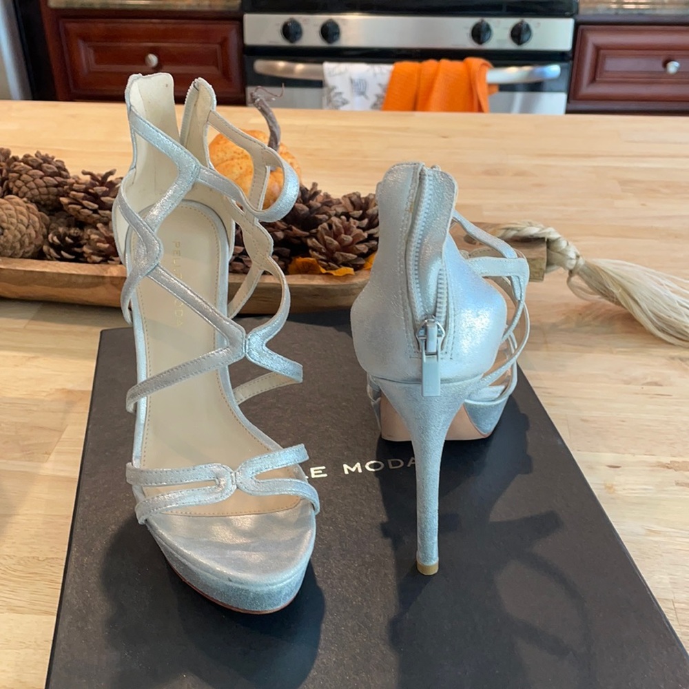 Pelle moda heels